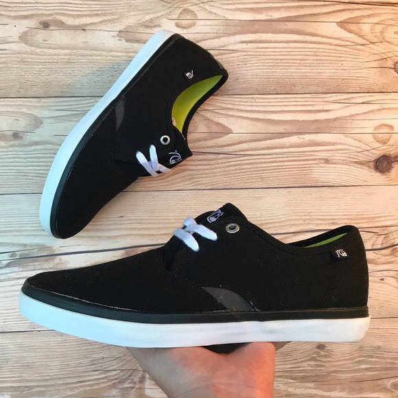 Quicksilver Black Sneakers - Picture 2 of 15